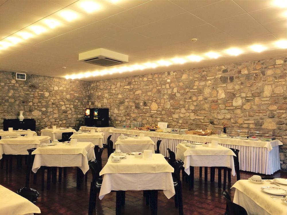 Hotel Piroscafo デセンツァーノ・デル・ガルダ エクステリア 写真